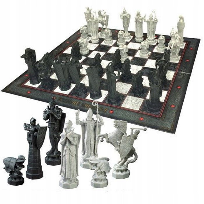 Szachy Harry Potter Wizard Chess Set – The Noble Collection
