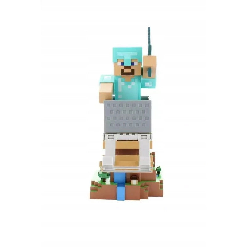Cable Guys Minecraft Steve w diamentowej zbroi – widok z przodu